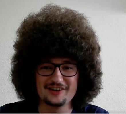 喜欢上它, 我不明白你, 设定的是五