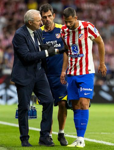 因伤退场 因伤退场