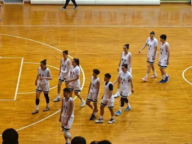 杨舒予继续, 就在广东全