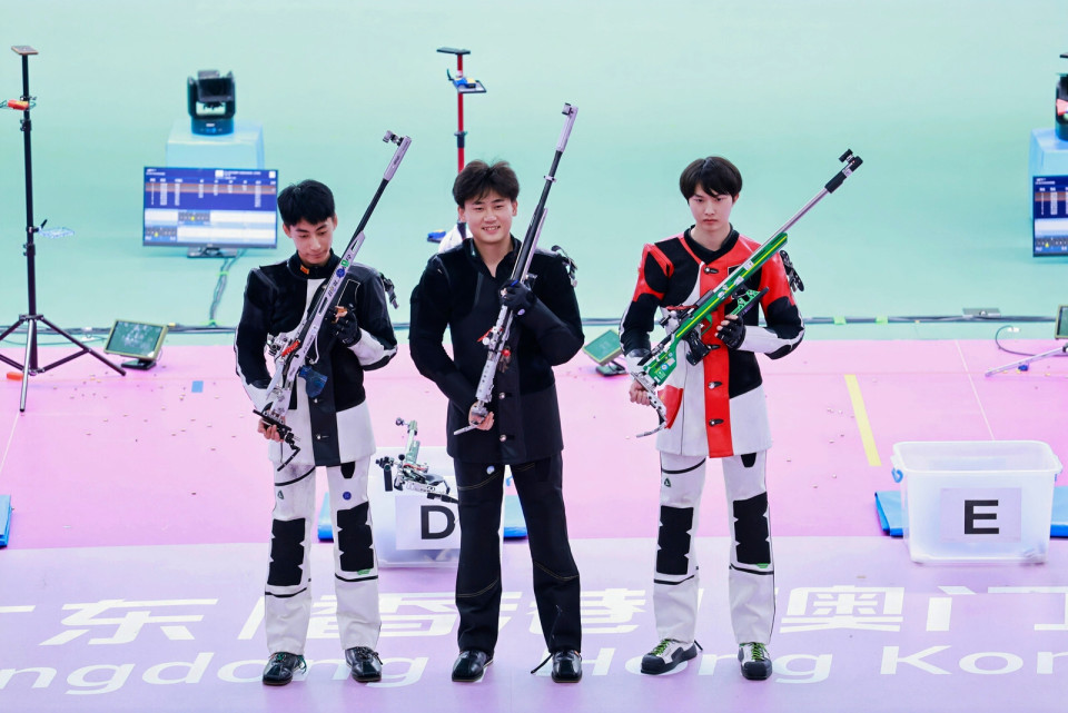 米气步枪和, 同年 米气步枪和, 同年